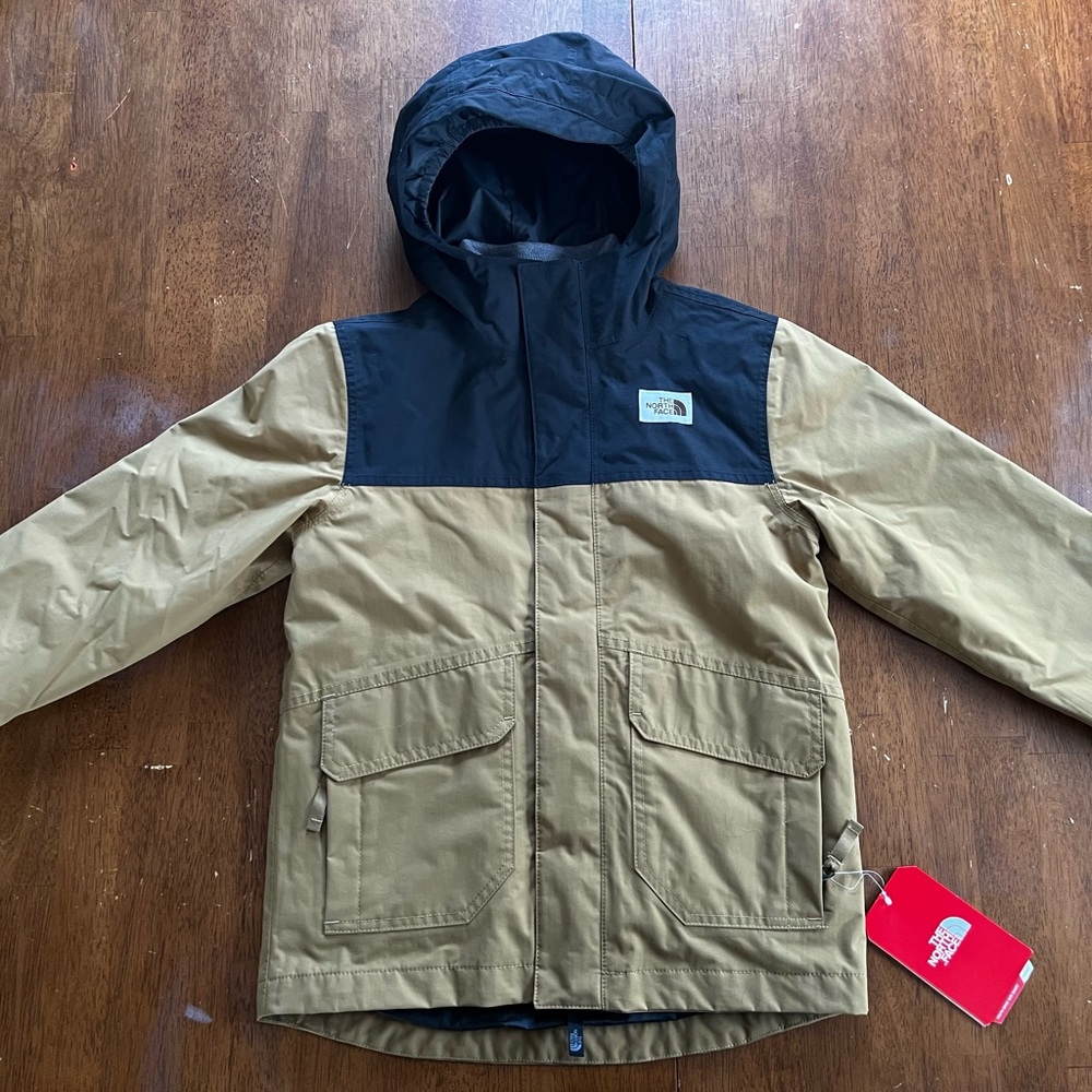 The North Face Winter 3 in 1 Coat Boys size 7/8 NWT